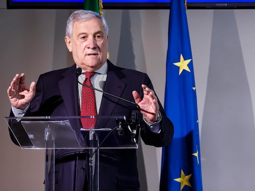 Tajani: "Dall'Italia a Gaza 2.400 tonnellate di prodotti alimentari"