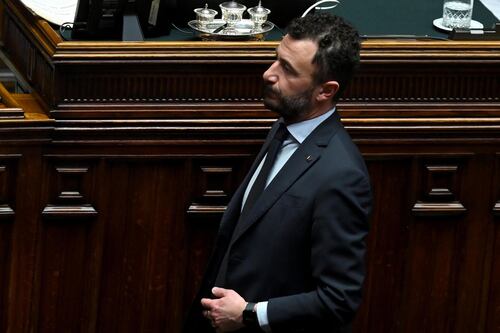 Emanuele Pozzolo, il vannacciano finisce fuori strada: positivo all'alcoltest