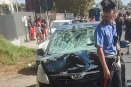 Incidenti, pedoni travolti ad Ardea: un morto e un ferito. Schianto fatale per un motociclista alla Pisana