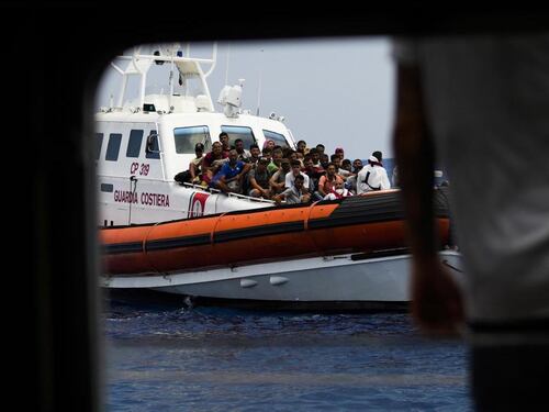 Migranti, Schifani: "Flussi incontrollabili se non si risolve problema a monte"