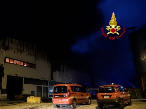 Malagrotta, la Procura di Roma apre un’indagine per incendio colposo. Caccia ai motivi delle fiamme