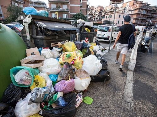 Ama, si dimette il Cda: sui rifiuti è emergenza totale