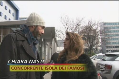 Droga all'Isola dei Famosi, Chiara Nasti se ne lava le mani: "Non c'entro, porto Striscia in tribunale"