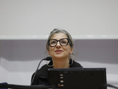 Albanese, parte la difesa “vip”: appello di cento celebrità per la relatrice Onu