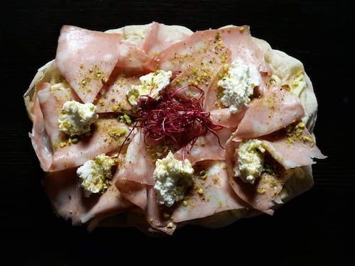 Spopola "La Pinseria", la app dove si ordina cibo da colazione a cena