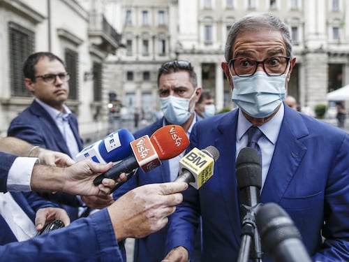 «Soldi per i bus? Mai arrivati». La Sicilia smaschera le bugie del governo