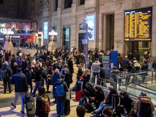 Sciopero treni, Salvini tuona: "Scene indegne, non saranno più tollerate"