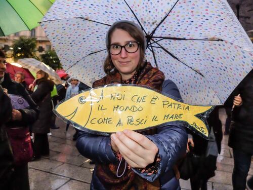 Le Sardine? L'ultimo sondaggio svela a chi piacciono