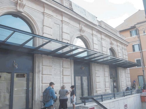 Roma riparte: al cinema non solo film. Così le sale si reinventano: concerti, mostre e spettacoli