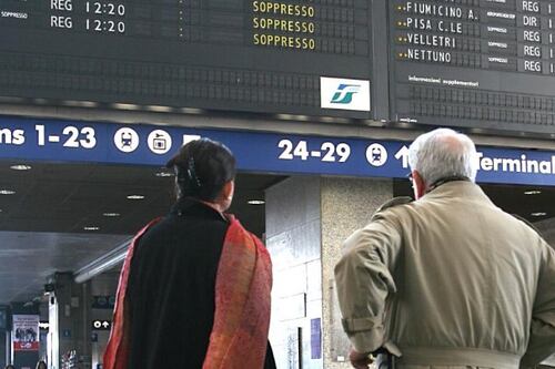 Roma, stazione Termini nel caos. Treni cancellati e ritardi