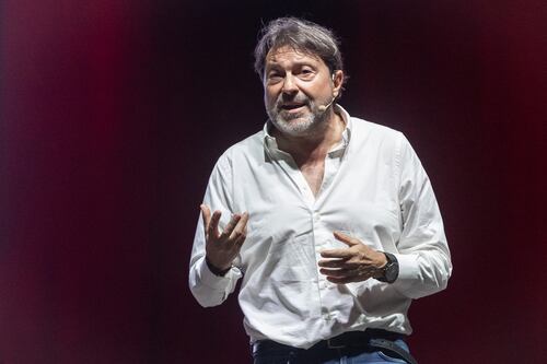 Report, Ranucci attacca i neo conduttori ma lui entrò da raccomandato. E in chat scoppia il caso avances