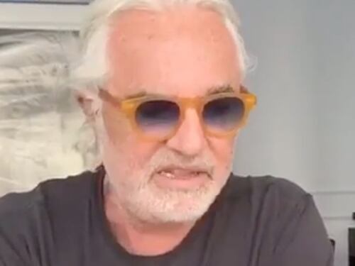 Billionaire chiuso, Flavio Briatore dichiara guerra al sindaco di Arzachena: negli altri locali ballano sui tavoli