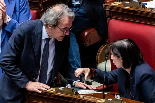 Trump-Meloni, la "solidarietà pelosa" di Schlein e la strumentalizzazione M5s