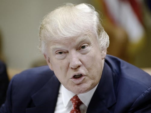 Schiaffo alla comunità gay, Trump cancella i diritti agli studenti transgender