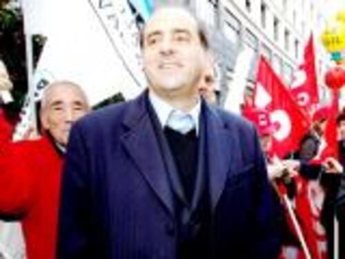 Tonino incita allo scontro di piazza