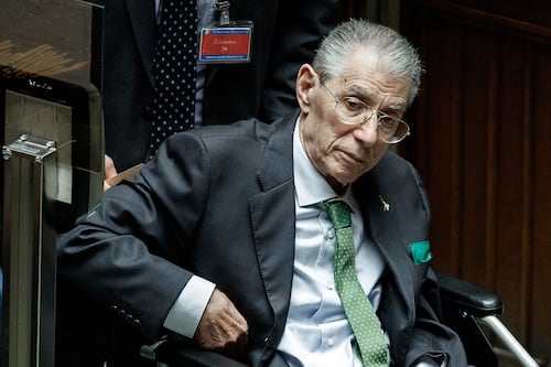 Varese, Umberto Bossi ricoverato in ospedale dopo un malore