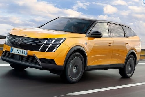 Peugeot e-5008 extralarge elettrica
