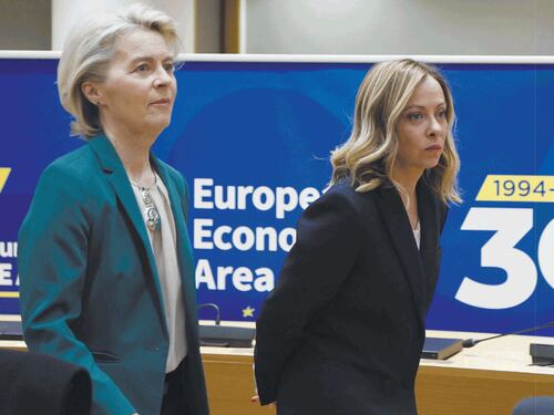 Trattative Ue, le condizioni di Meloni per il sì a Von der Leyen