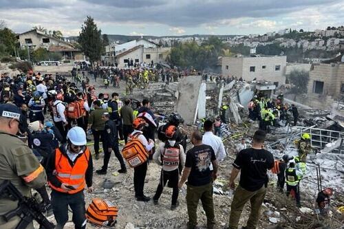 Israele, missile iraniano fa strage a Beit Shemesh: 9 morti e decine di feriti