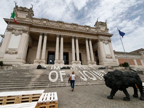 Tornano i visitatori alla Galleria Nazionale d'Arte Moderna