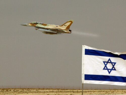 Raid israeliano contro un deposito d’armi in Siria