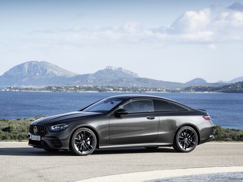 Mercedes Classe E sbarca nel futuro