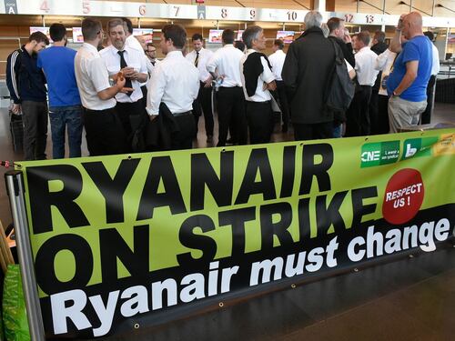 Ryanair sciopera, 55 mila viaggiatori a terra