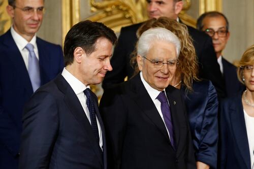 Il governo Conte ai nastri di partenza. I ministri hanno giurato al Quirinale