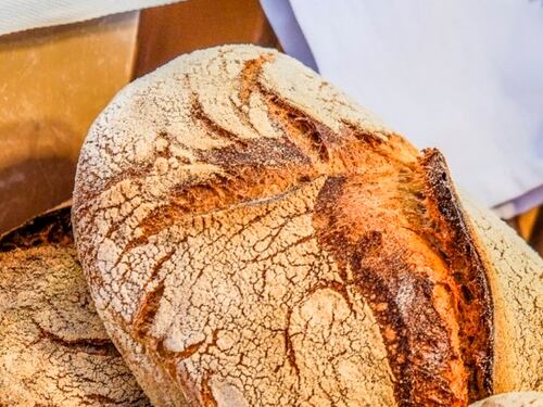 "Il pane non fa ingrassare. Anzi"