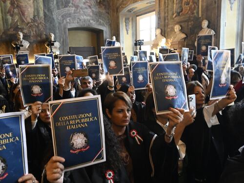 Giustizia, le toghe rosse frenano il nuovo presidente Anm: avanti con lo sciopero