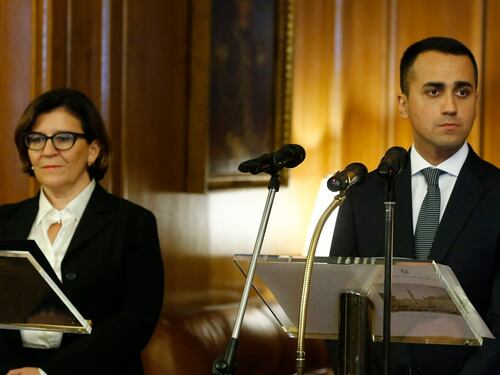 M5s in tilt per la casa della Trenta. Di Maio: la lasci subito