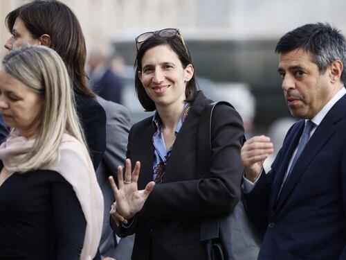 Dilemma Elly Schlein tra amici Usa e comunità Sikh