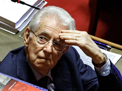 Ue, Monti chiede una svolta a Meloni: voto a von der Leyen per un’Italia più incisiva