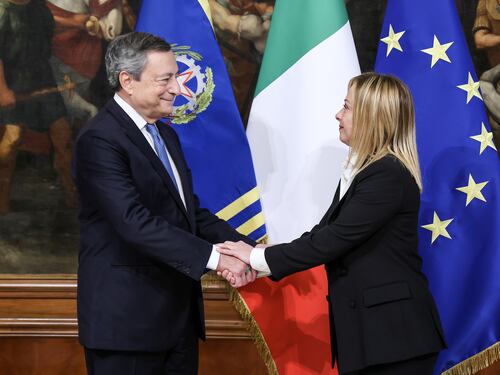 Pnrr, tutta colpa di Draghi? Telefonata con Meloni e il chiarimento: il reale bersaglio