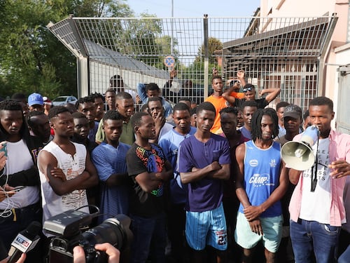 Migranti, visite anti-rimpatrio: indagati sei medici all’ospedale di Ravenna