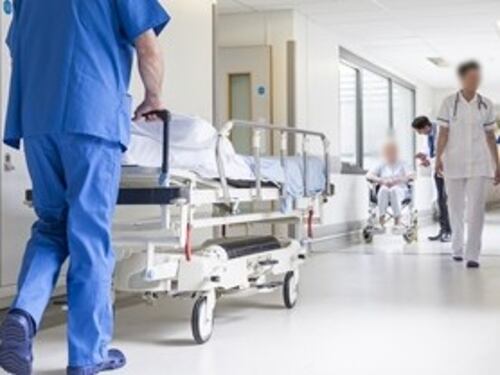 Brescia, neonato muore per un batterio in ospedale. Altri 9 infettati
