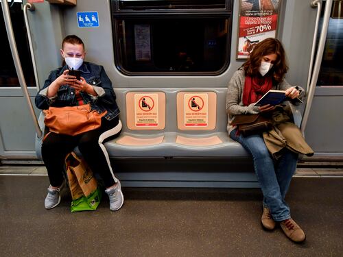 App Immuni, ecco il decreto legge: "Dati per tracciare i contagiati cancellati entro fine 2020"