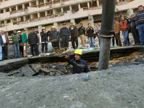 Bombe al Cairo, morti e feriti in pieno centro