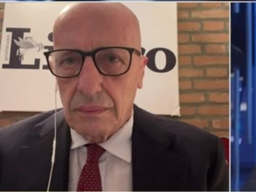 Otto e mezzo, Sallusti zittisce Bersani sui migranti: "Dica qual è il vero problema"