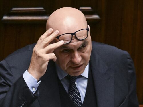 Guido Crosetto alla Camera: "La guerra una follia che ha preso il mondo"