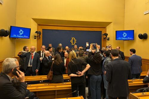 Conferenza Casapound, la sinistra occupa la sala stampa: "I neofascisti non entrano"