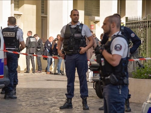 Crollano due palazzi nel centro di Marsiglia. Almeno due feriti