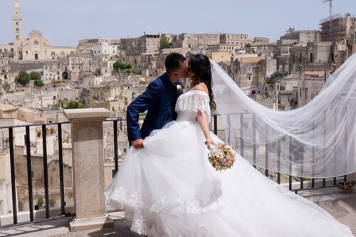 A Matera la polizia salva sposa in viaggio di nozze. Aveva litigato col marito