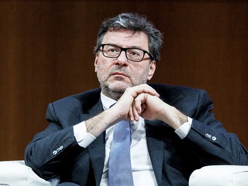 Manovra, critiche da Confindustria. Giorgetti la difende: "Utile e coraggiosa"