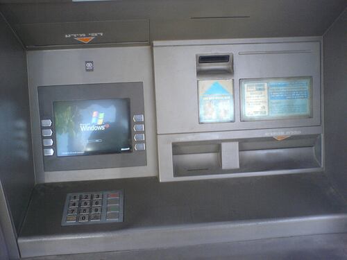 Windows Xp in pensione, anche i bancomat sono a rischio