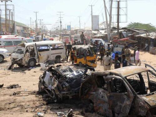 SOMALIA, ATTENTATO KAMIKAZE CON AUTOBOMBA A MOGADISCIO