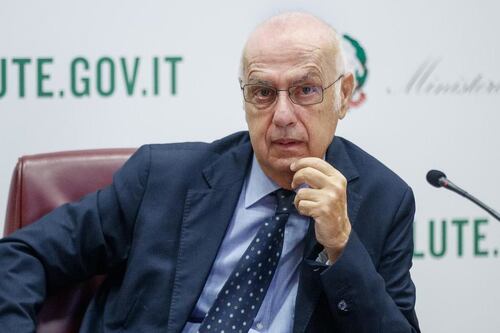 Covid, Gianni Rezza, perché la pandemia non è finita: "Quadro complicato"