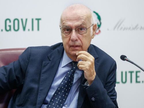 Covid, Gianni Rezza, perché la pandemia non è finita: "Quadro complicato"