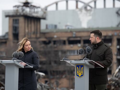 Giorgia Meloni guida il G7 in Ucraina: "Si decide il futuro del mondo"