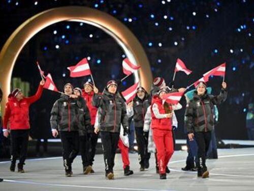 Olimpiadi, atleti da 92 paesi. E Laura Pausini canta l'Inno di Mameli